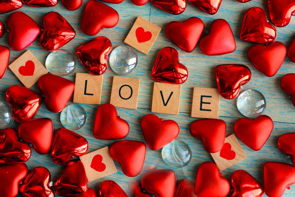 Smart Ways to Save on Valentine's Day Celebrations